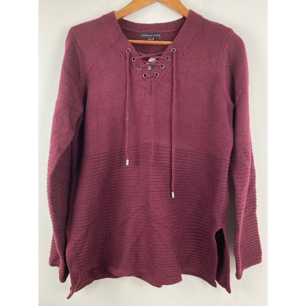 NWT Signature Studio size Large Women’s Burgundy Lace Up V-neck Pullover Sweater